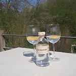 Les Notes Endormies Bed & Breakfast