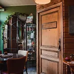 Les Notes Endormies Bed & Breakfast Walcourt