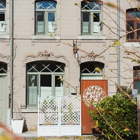 Maison D'hote Les Notes Endormies Le Refuge Bed & Breakfast